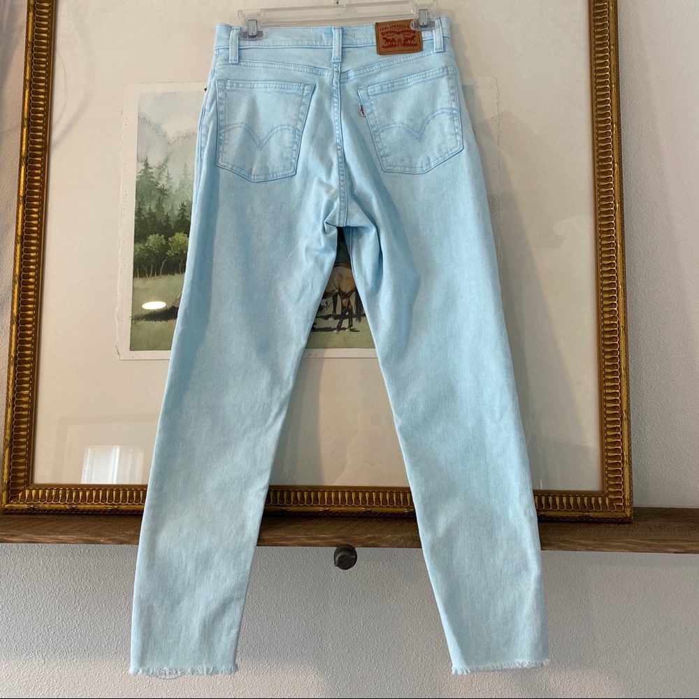 Anthro Levi’s Wedgie Fit Raw Hem High Rise Jeans - Picture 6 of 12